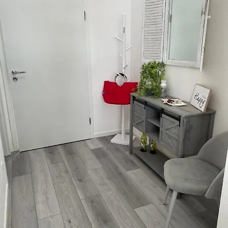 Mit Naturblick In Штутгарт